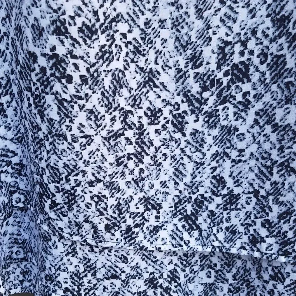 Zac & Rachel Black White Print Sleeveless Top Size Large